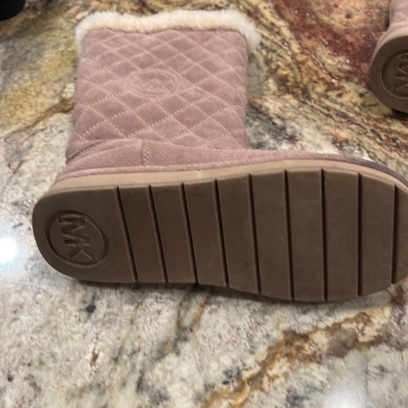 Michael Kors - Picture 3 of 3